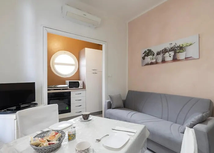Apartment Il Gabbiano By Interhome